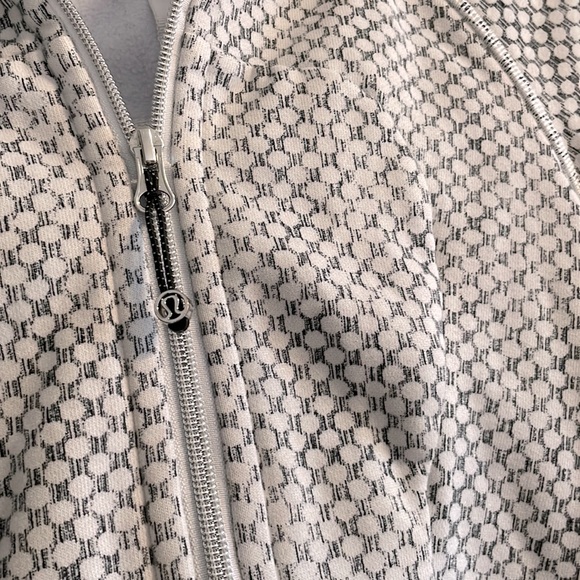 Lululemon scuba zip up - Picture 2 of 2